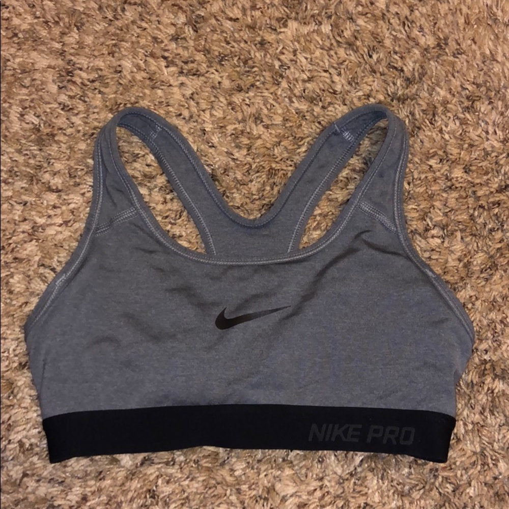 nike sports bra